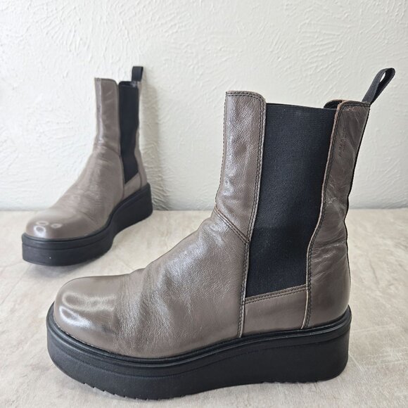 Vagabond Tara Platform Chelsea Boots 10 Gray Patent Leather Y2k Chunky Booties - Picture 1 of 12